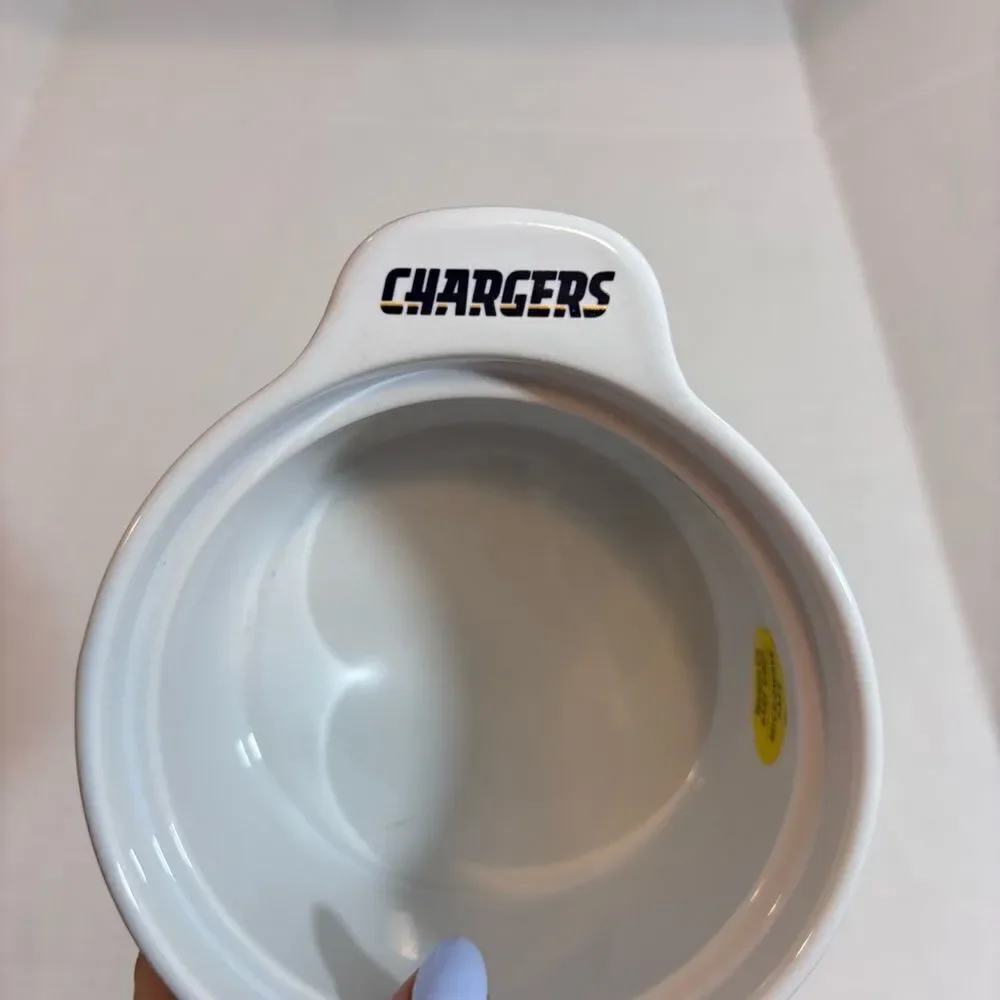 NFL 23-Ounce Sculpted Gametime Bowl NEW LA Chargers  Dip, Snack, Sauce
